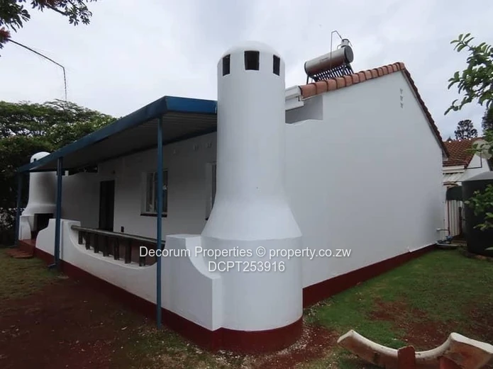 3 Bedroom Garden Flat Kamfinsa Greendale For Sale (Sole Mandate)