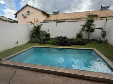 4 Bedroom Flat & Apartment