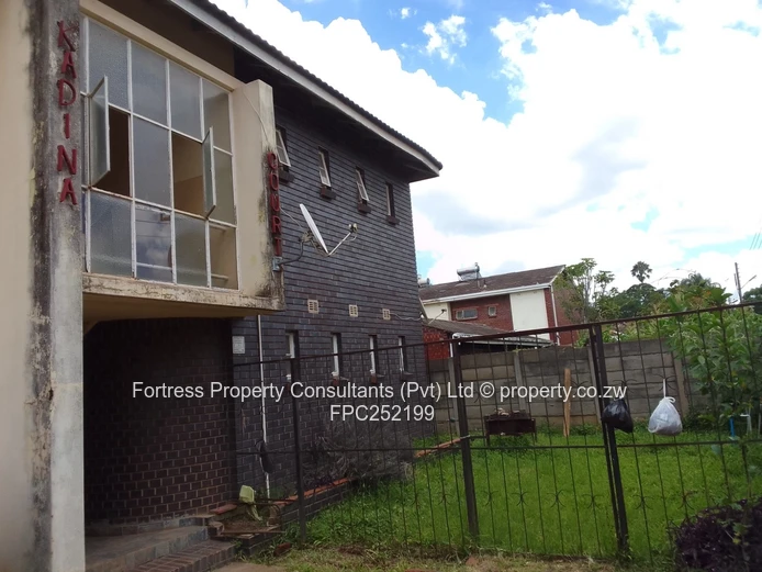 Spacious Ground Floor Flat + Self-Contained Cottage