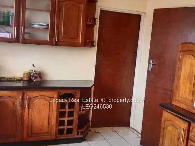 Imposing Marlborough Property With Borehole And Cottage,Large Title Deed Property .