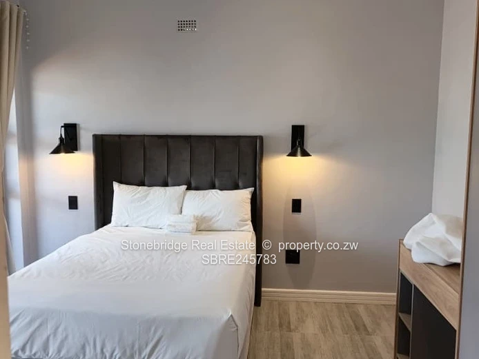 Modern 5 Bedroomed Hillside Townhouse to rent