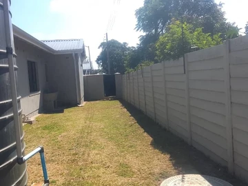 4 Bedroom Flat & Apartment