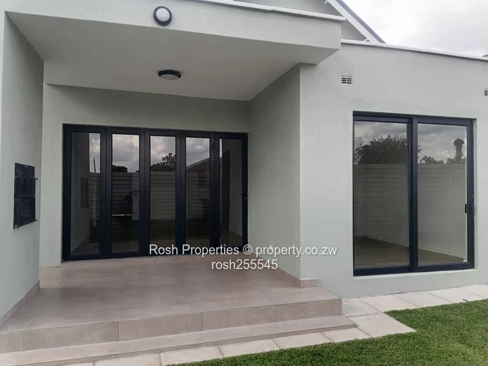Modern 3-Bed Garden Flat in Borrowdale West with Borehole and Solar