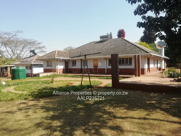 Spacious 4-Bed Kamfinsa Property with Borehole & Solar Backup