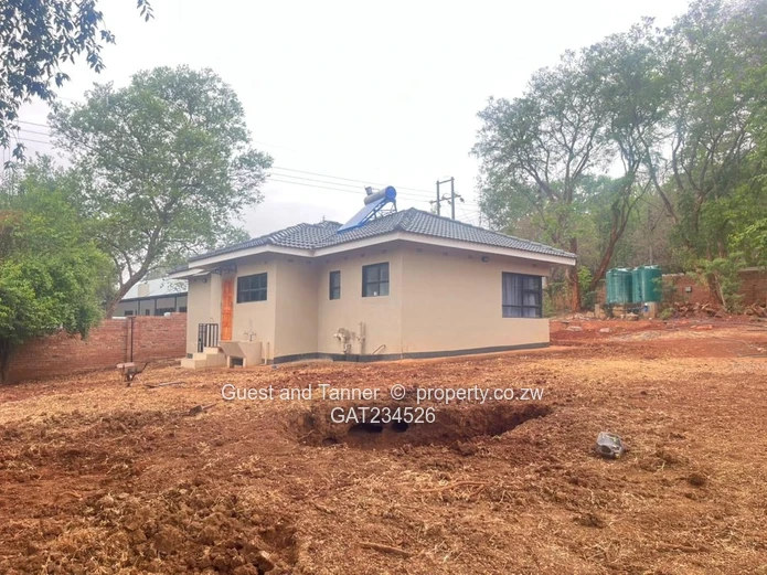 Stunning 2-Bedroom Executive Cottage for Rent in Glen Lorne – Only $750/Month near Harare!