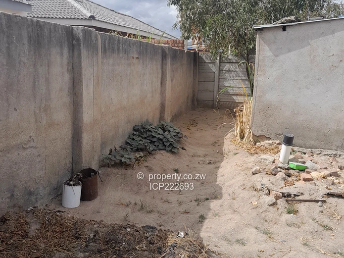 Prime 300m² Stands for Sale in Stoneridge, Harare South! with a Title Deed going for $18 000, 