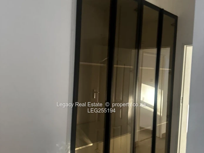 Mount Pleasant 3-Bed Townhouse with Double-Height Kitchen