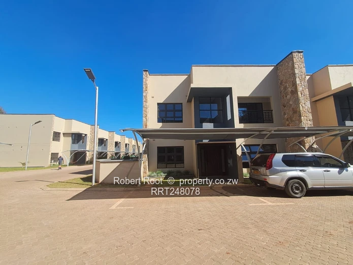 Exquisite 3 bed duplex apartment in Mount Pleasant