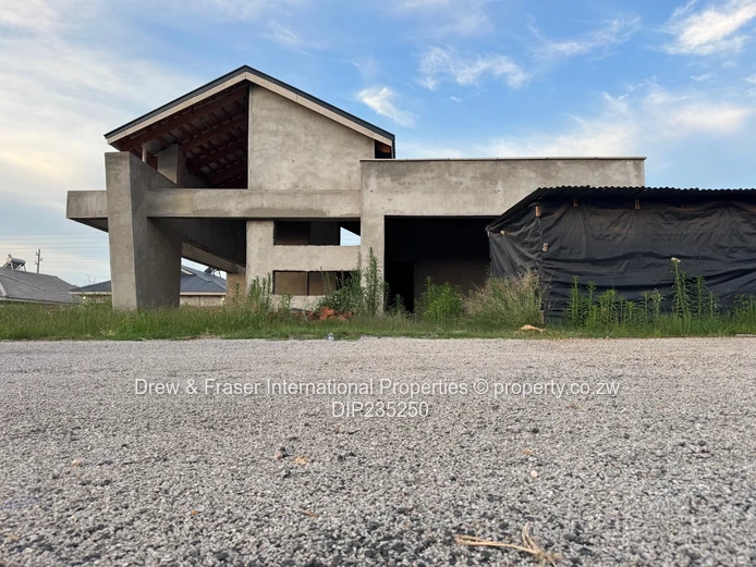 Unfinished 3-Beds house for sale in Mabvazuva