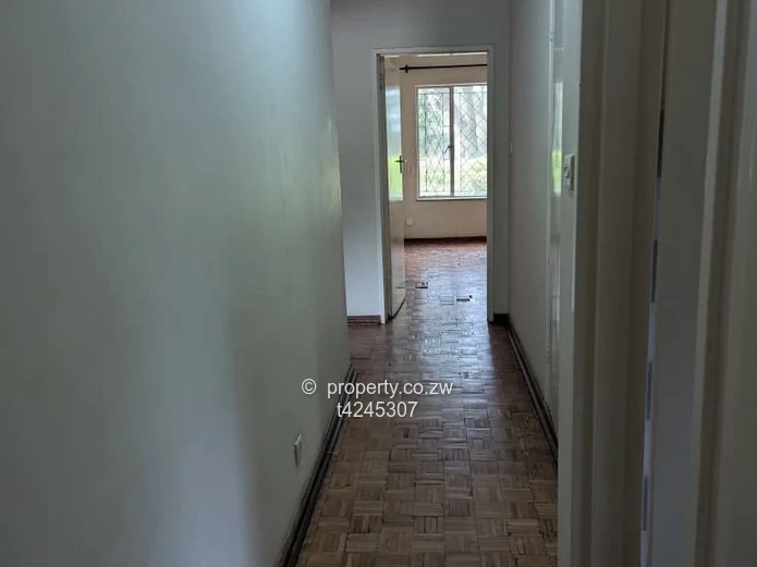 Chisipite 3 bedroom house to rent 