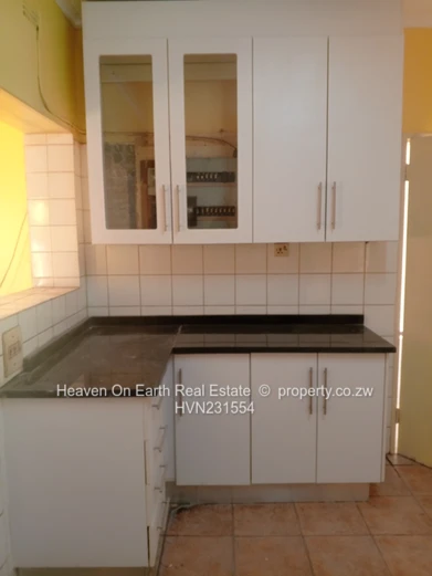 Neatly painted house to rent !  (Sole Mandate)