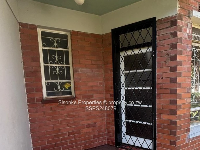 Elegant Furnished Duplex Garden Flat To Let in Avondale 