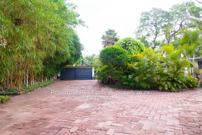 Luxurious Gem For Sale  in Avondale West!