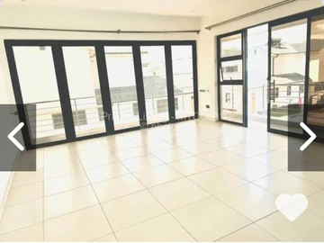 4 Bedroom Flat & Apartment