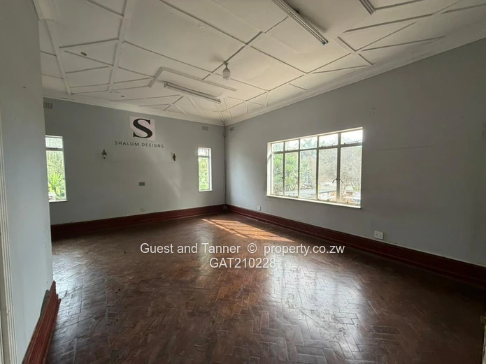 1st Floor Retail Shop for Rent in Belgravia