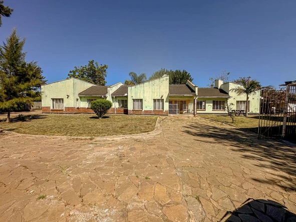 Spacious 5-Bedroom Home For Sale In New Marlboroug