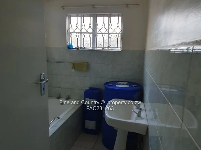 Semi-Detached Lovely House For Sale In Old Luveve