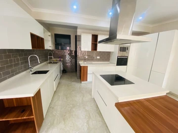 4 Bedroom Townhouse Complex