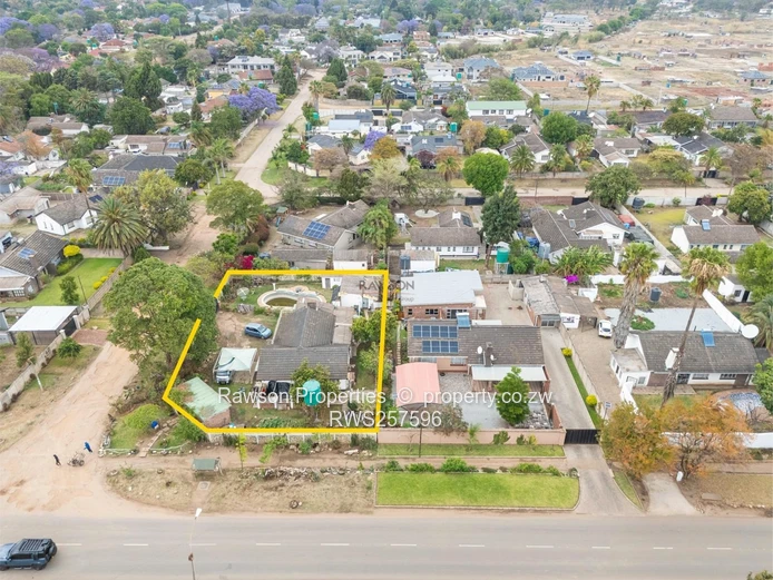Avondale West: 3-Bed Home with Pool on 900m²
