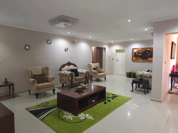 5 Bedroom House