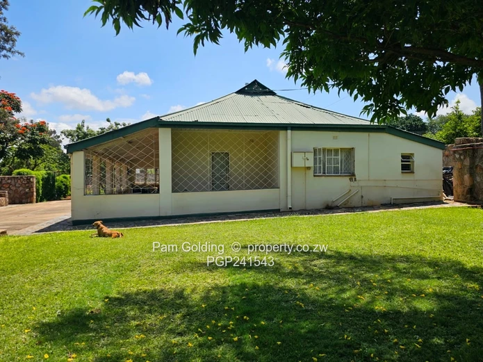 Neat Family Residence