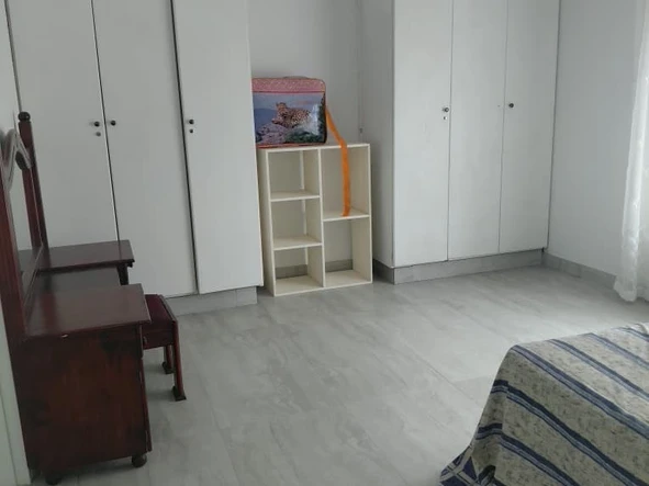 3 Bedroom Flat & Apartment