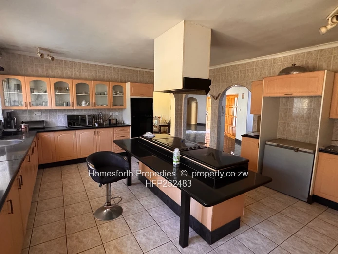 Mandara 4 Bed House on 4538m2 For Sale