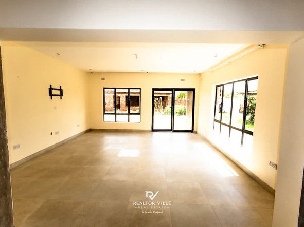 4 Bedroom Townhouse Complex