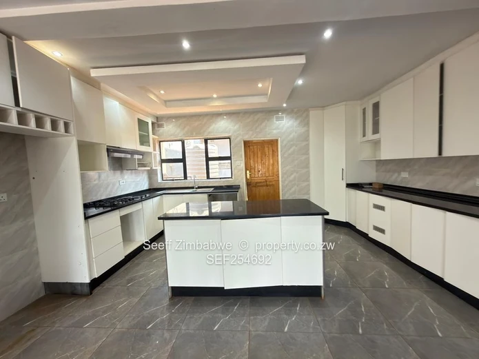 Rainham Park Flat To Rent