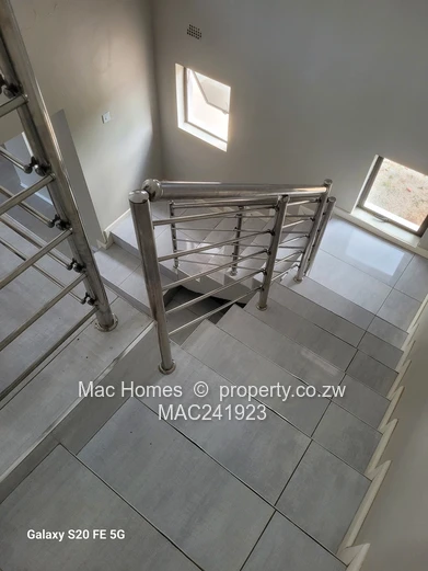 Mt pleasant heights double storey for sale 350k