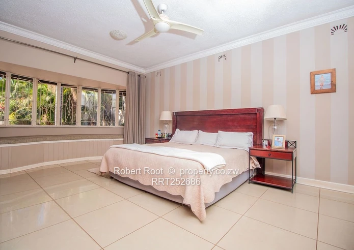 Prestigious Highlands Address-Spacious Family Home