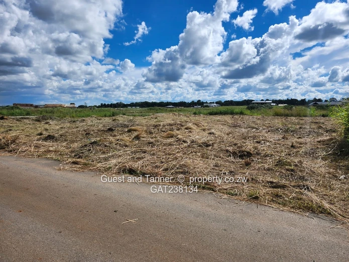 Pomona City Residential Stand for Sale