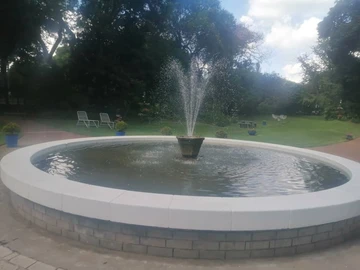 3 Bedroom Flat & Apartment