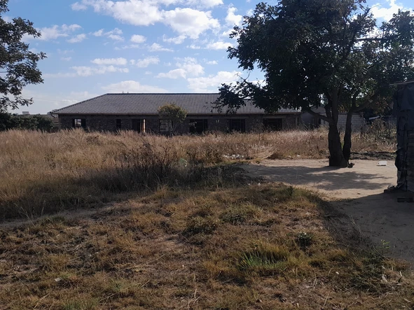 Ruwa Springvale Stand for Sale