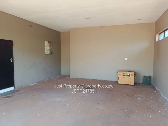 Modern 4-Bed home in Borrowdale 