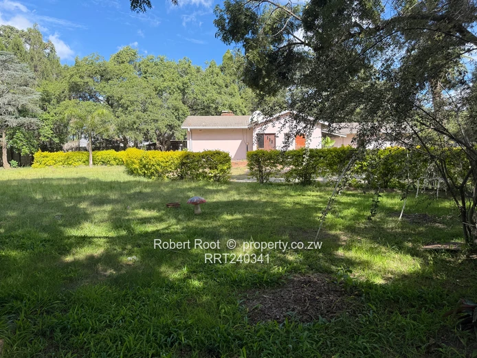 Stunning Road Road Frontage!