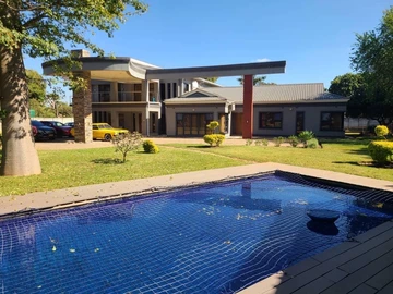6 Bedroom House