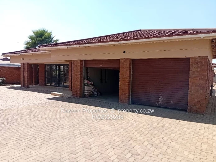 **Spacious 4-Bedroom Home with Borehole in Harare West for Sale** (Sole Mandate)