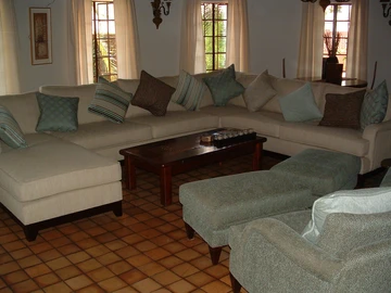 6 Bedroom House
