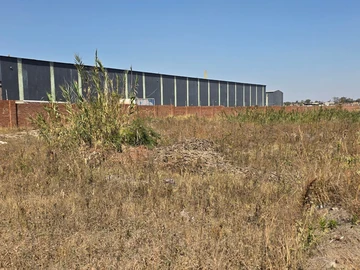 Commercial & Industrial Land