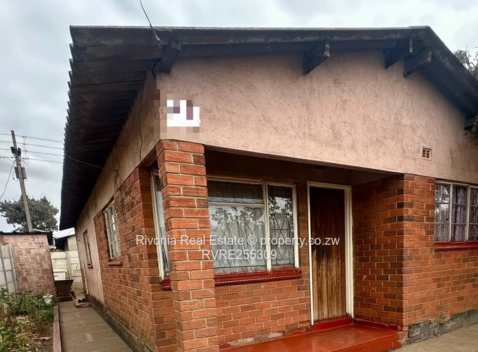 4-Bed Brick Home in Glen View — 200m² 