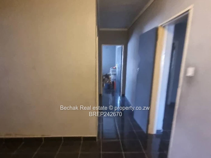 Secure walled 5-bed home in Parklands with borehole