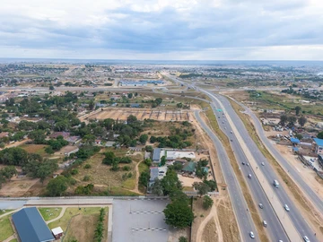 Commercial & Industrial Land