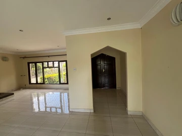 3 Bedroom Garden Flat