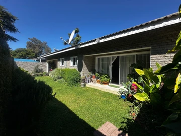 3 Bedroom Flat & Apartment