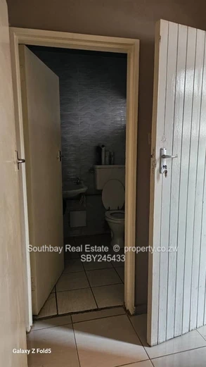 Compact sitter unit for Sale. (Sole Mandate)