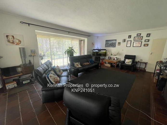 Solid & Spacious 4 Bed Home On  Woodholme Rd  (Sole Mandate)