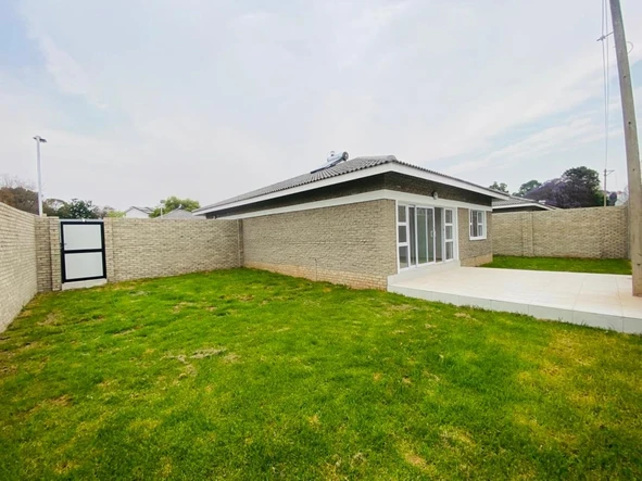2 Bedroom Garden Flat