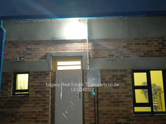 Chitungwiza Manyame Newly Built 120sqm Shop To Let