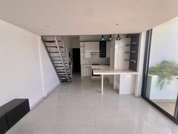 Flat & Apartment